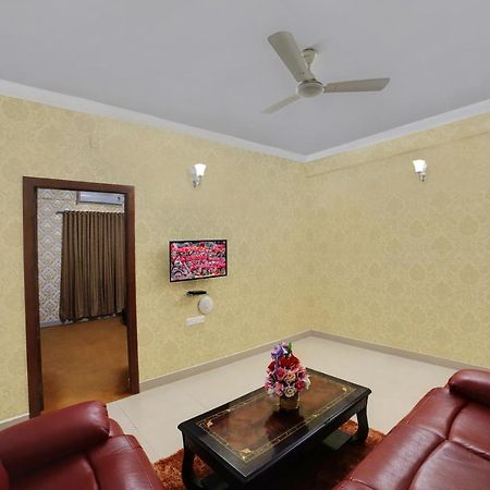 The Liverpool Blue Hotels Bangalore Exterior photo