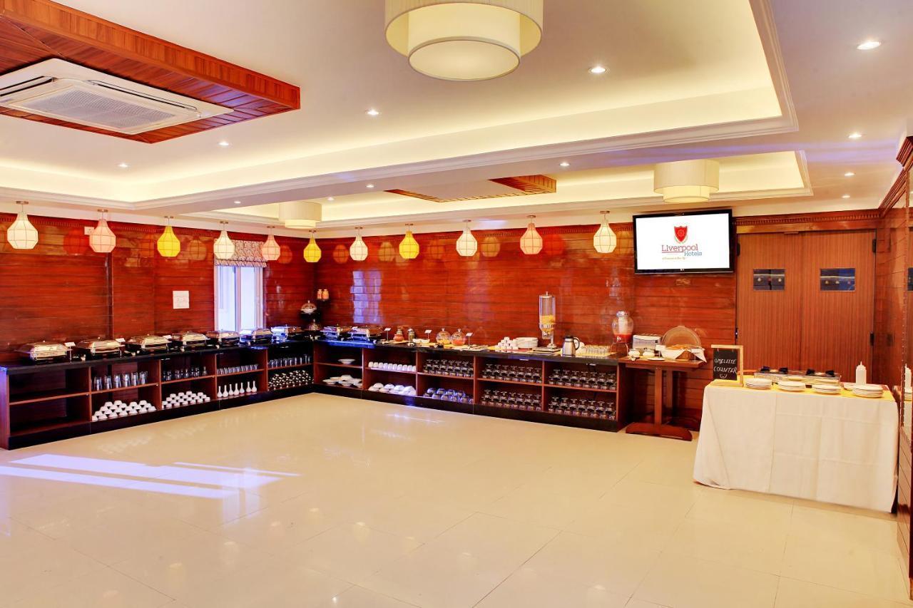 The Liverpool Blue Hotels Bangalore Exterior photo