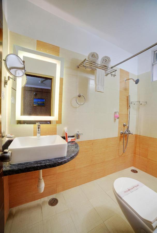 The Liverpool Blue Hotels Bangalore Exterior photo