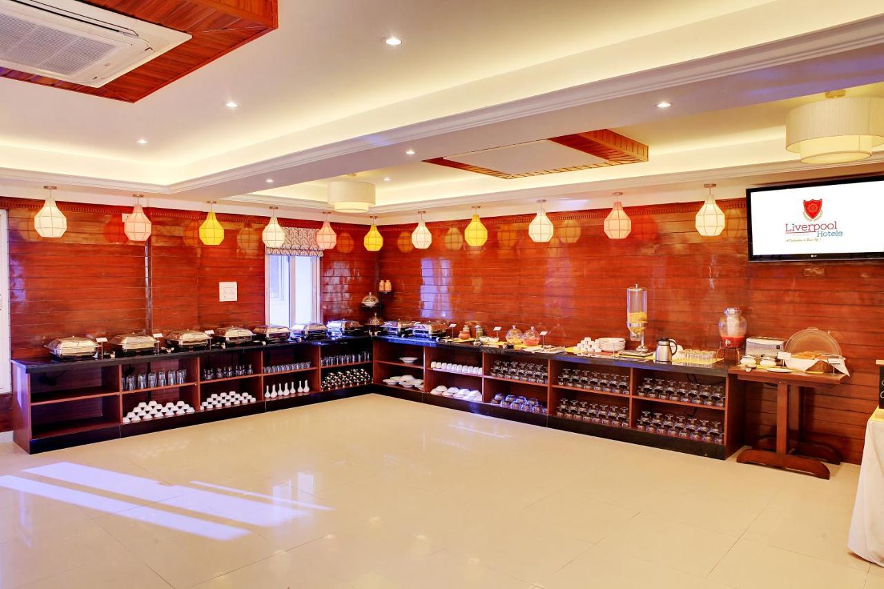The Liverpool Blue Hotels Bangalore Exterior photo